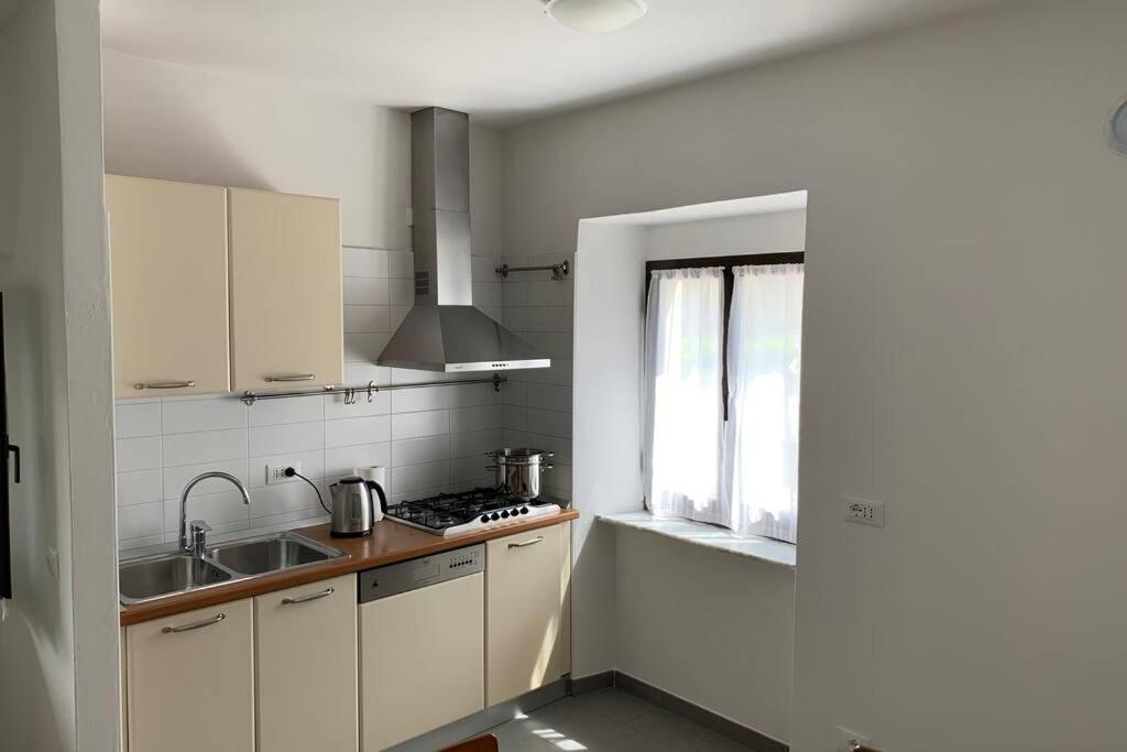 Casa Prandi Apartment Riva del Garda Luaran gambar